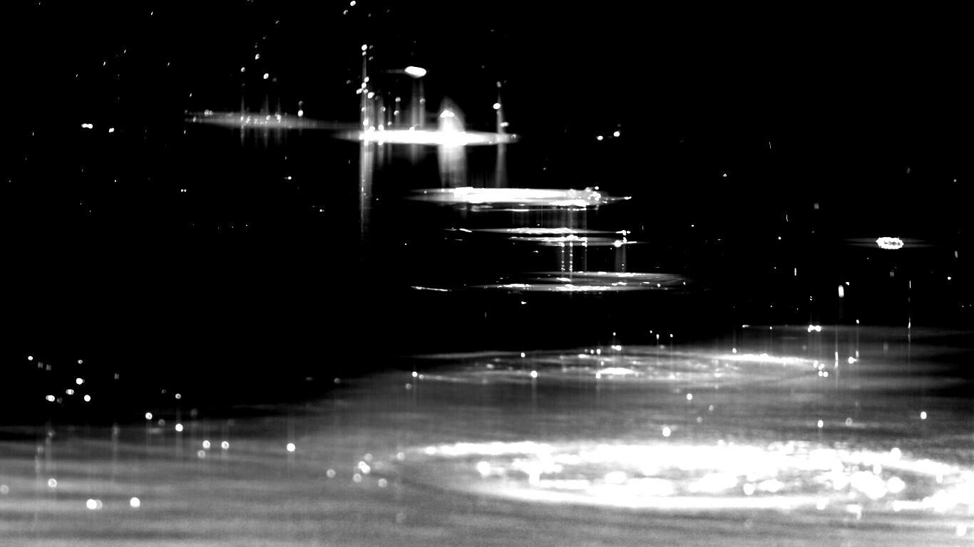 Круги на воде обои