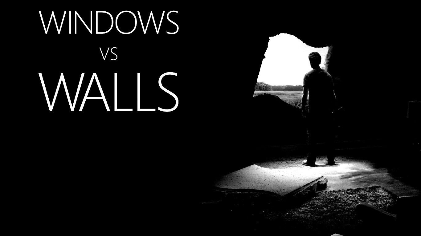 Windows против стен обои