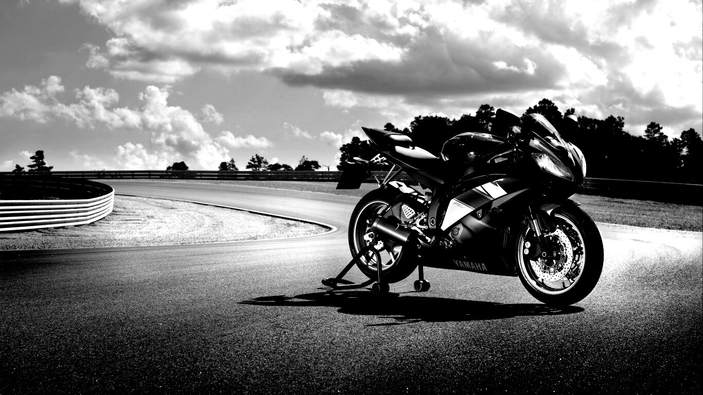 Yamaha R6 на трассе обои