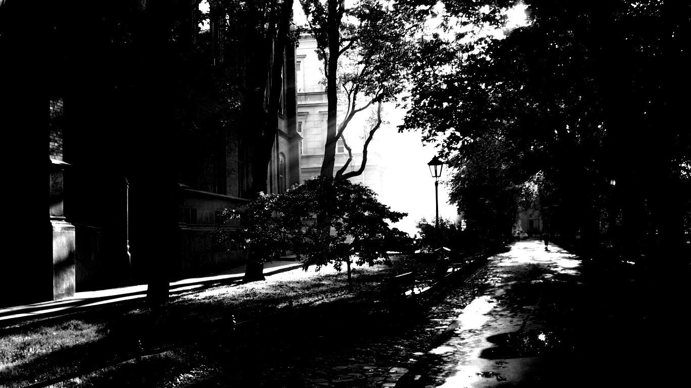 Аллея у здания обои