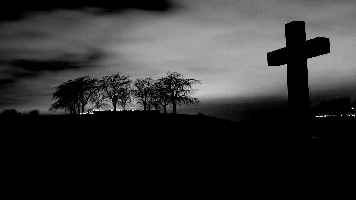 Каменный крест обои