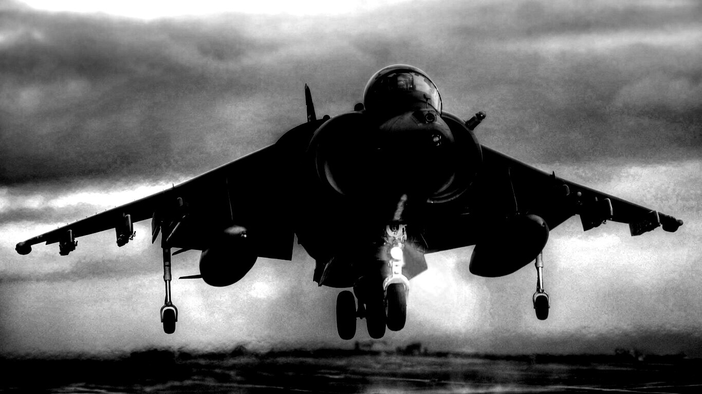 Истребитель на взлете обои