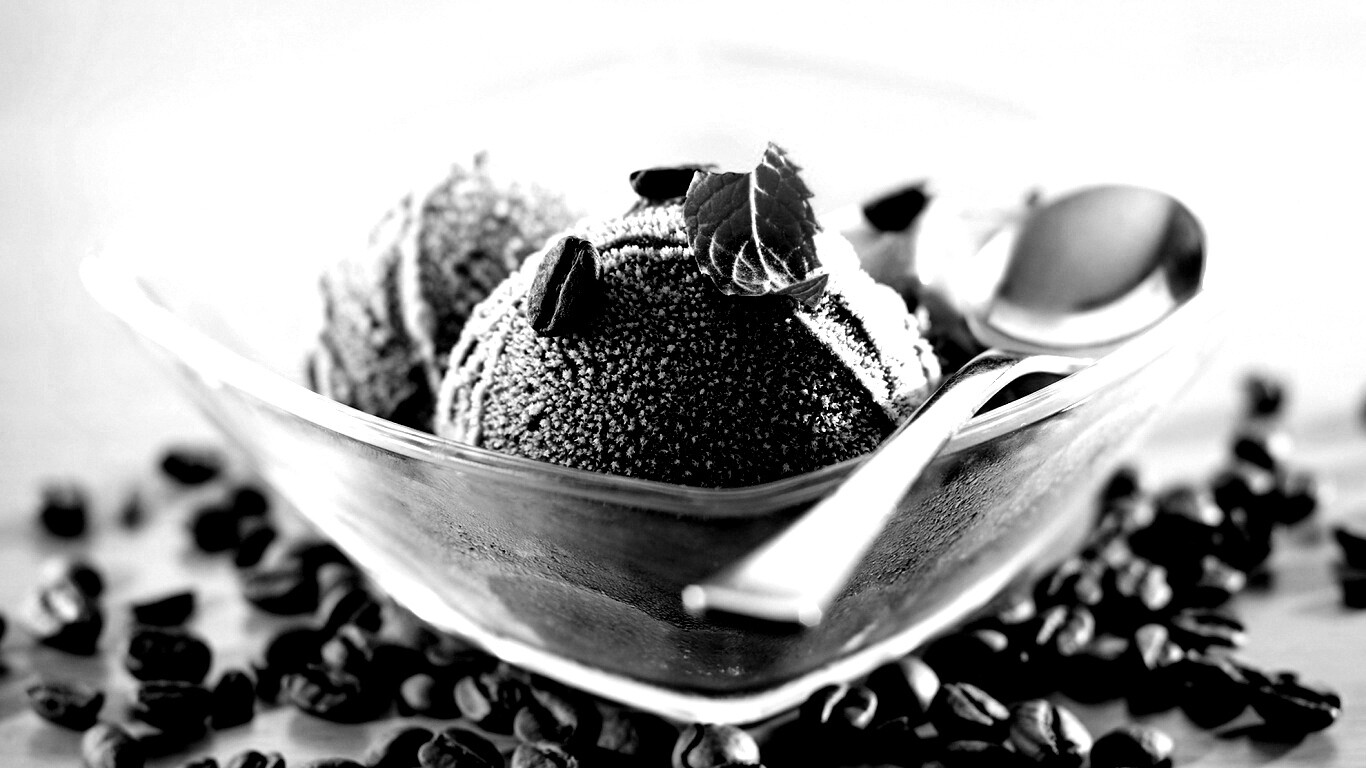 Кофейное мороженое с листиком мяты обои