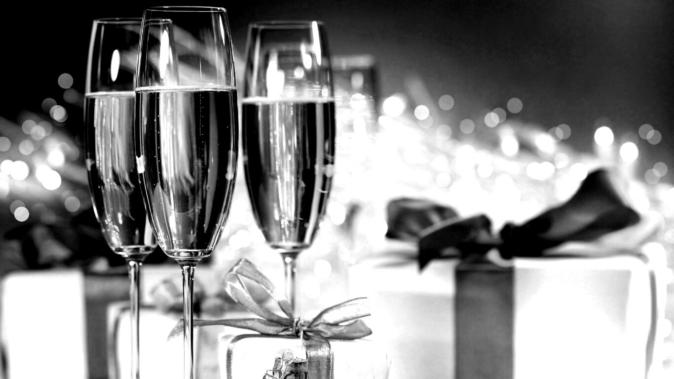 Бокалы с шампанским обои