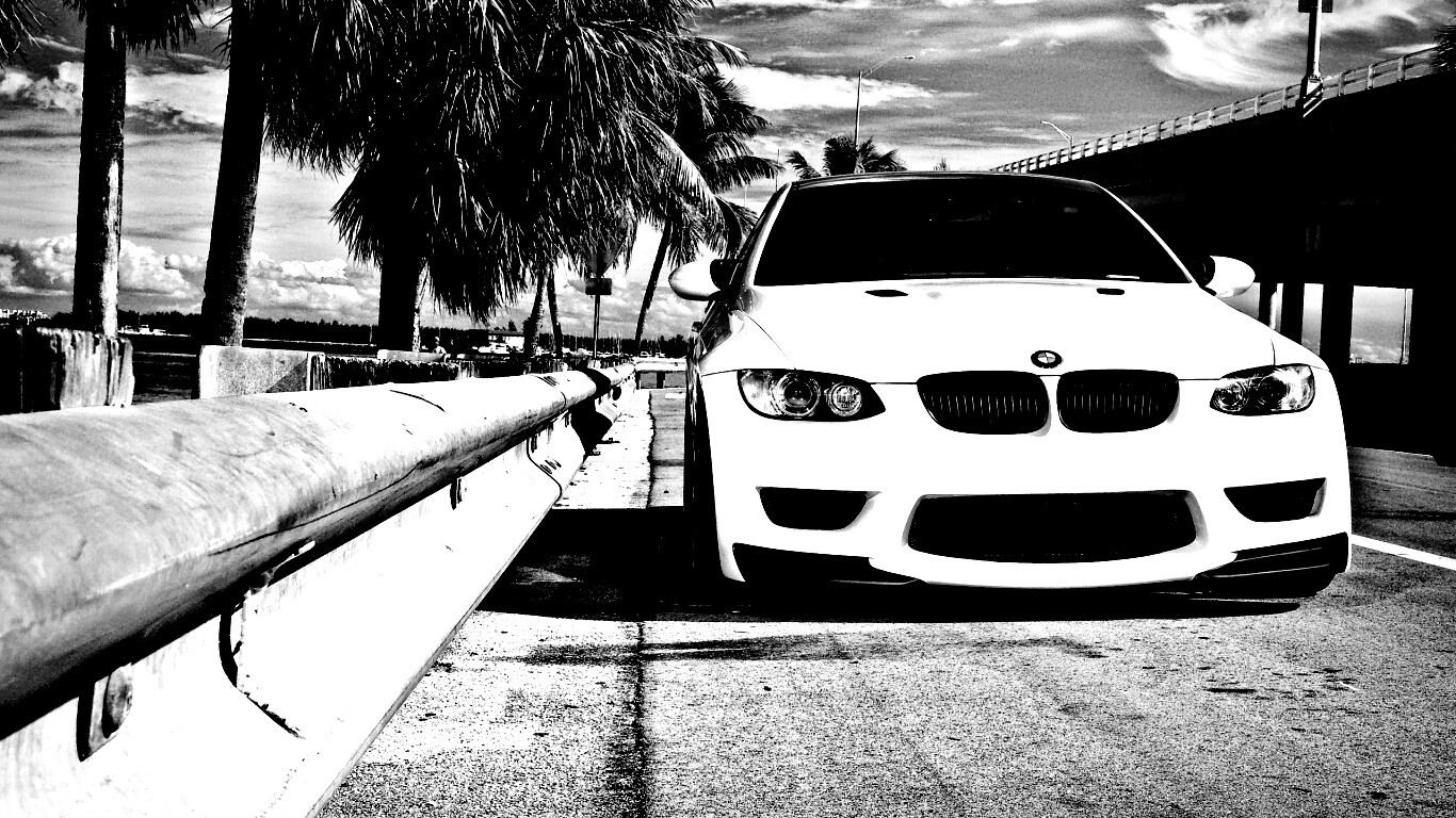 BMW в тропиках обои