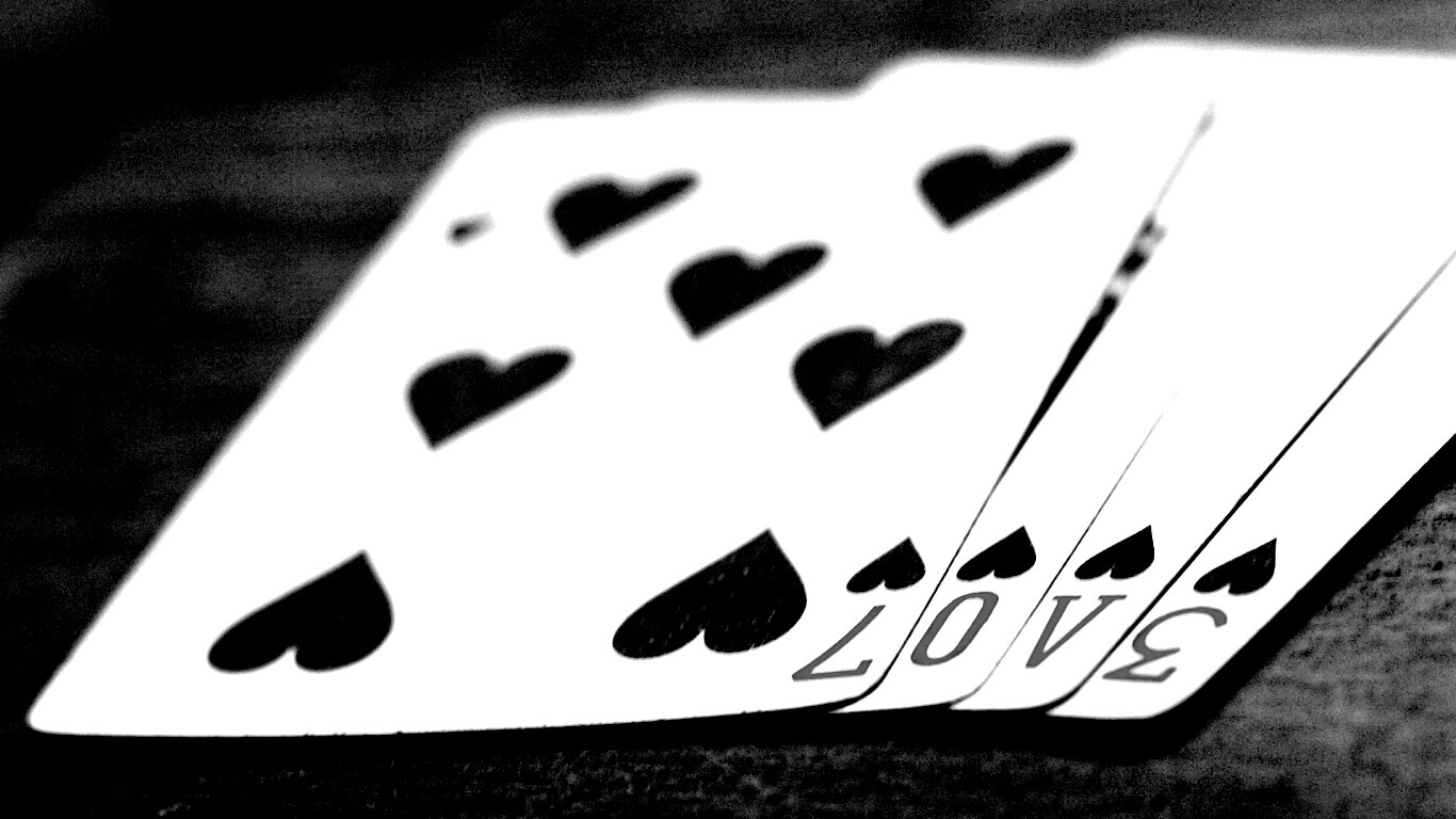 Любовь и карты обои