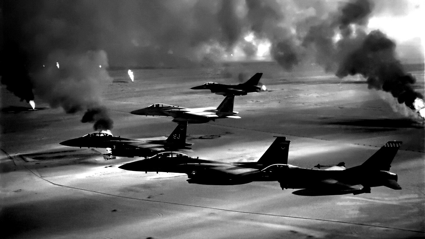 Пустынный шторм обои