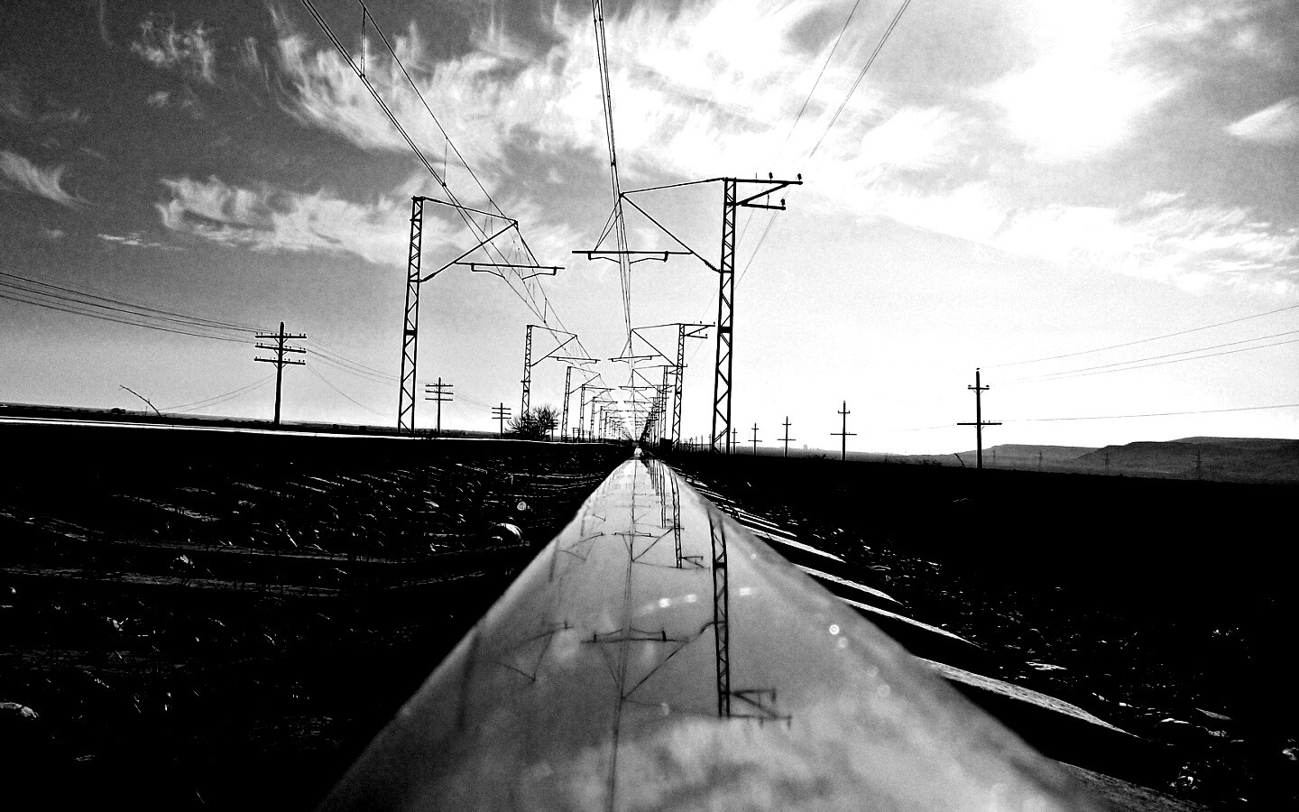 Отражение в рельсе обои