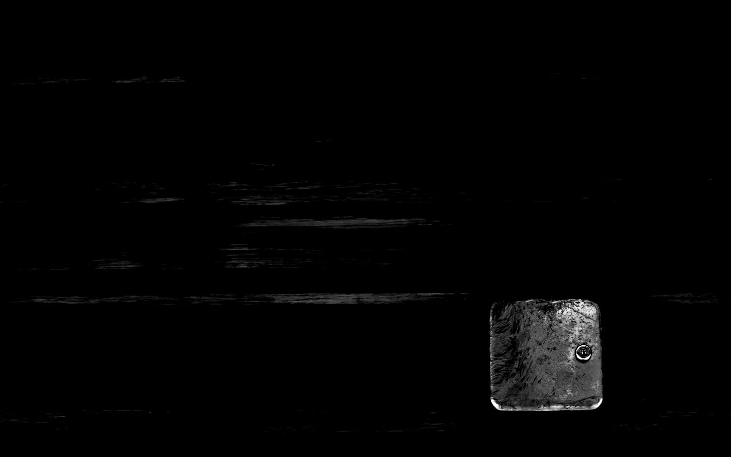 Коробка на деревянной стене обои