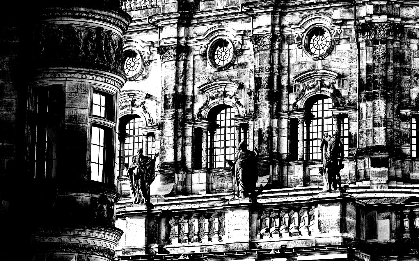 Hofkirche в Дрездене обои