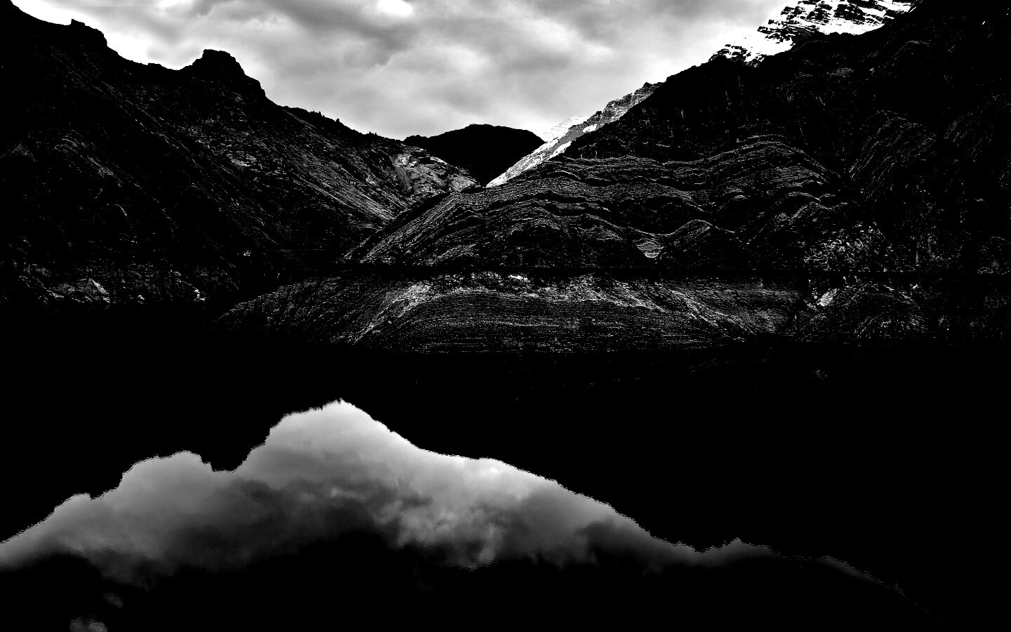 Горное озеро обои