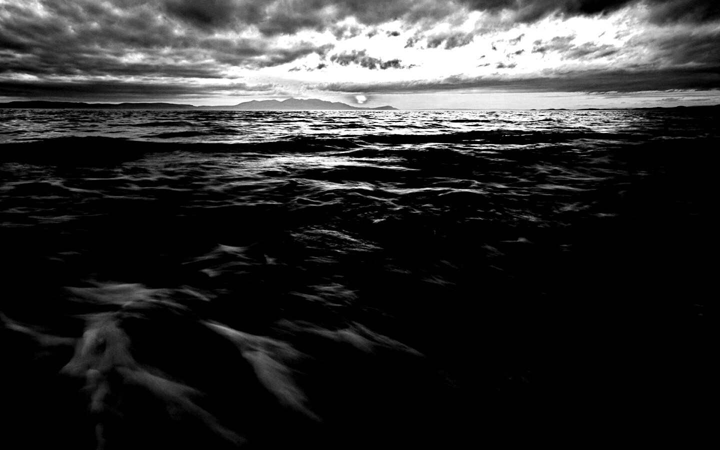 Красивый горизонт на море обои