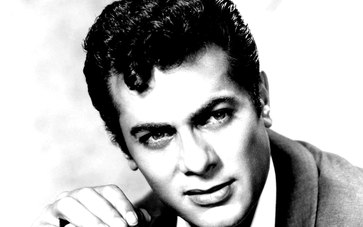 Чёрно белое фото Тони Кёртиса обои