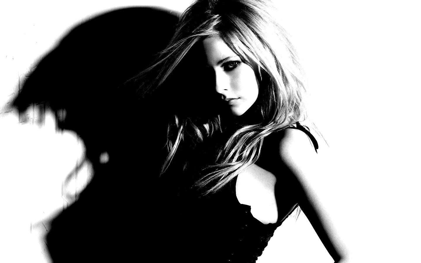 Аврил Лавин обои