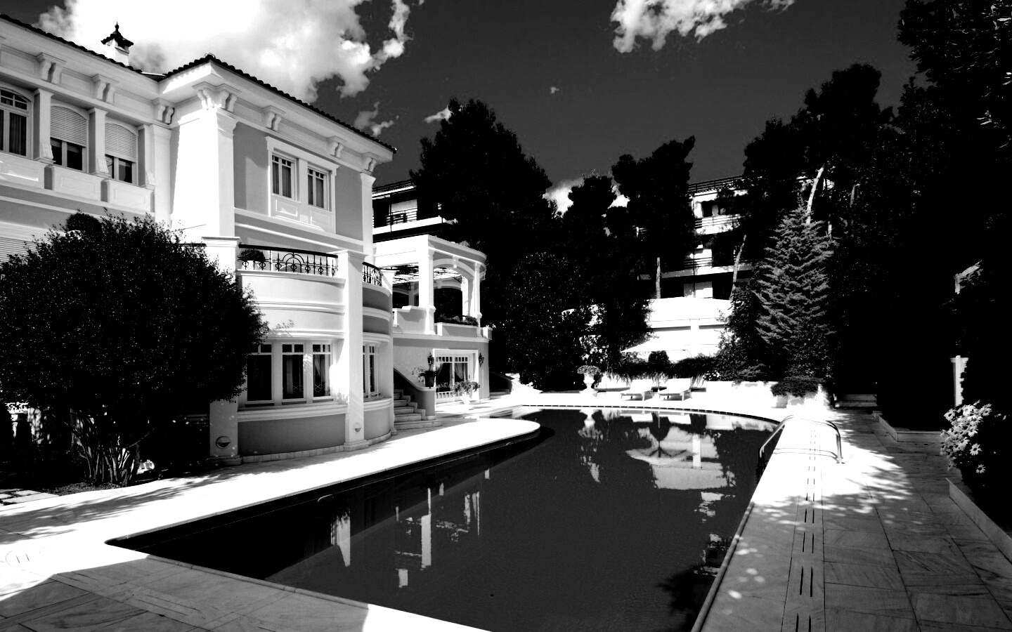 Особняк с бассейном обои