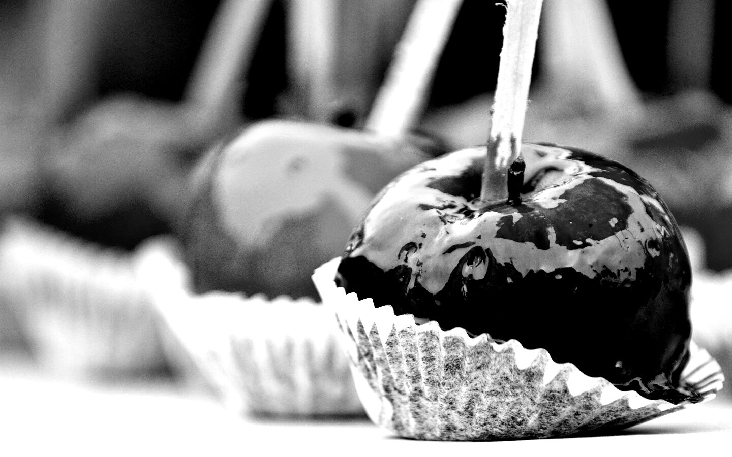 Яблочко в карамели обои