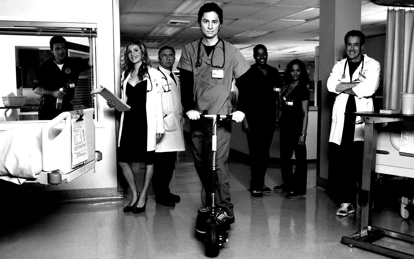 Герои сериала Клиника обои