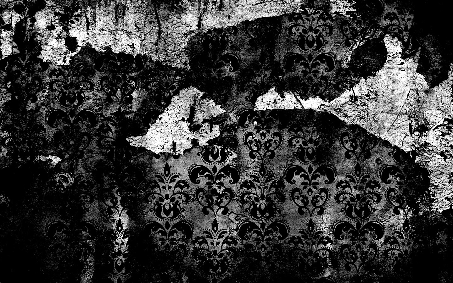 Рваные винтажные обои и штукатурка обои