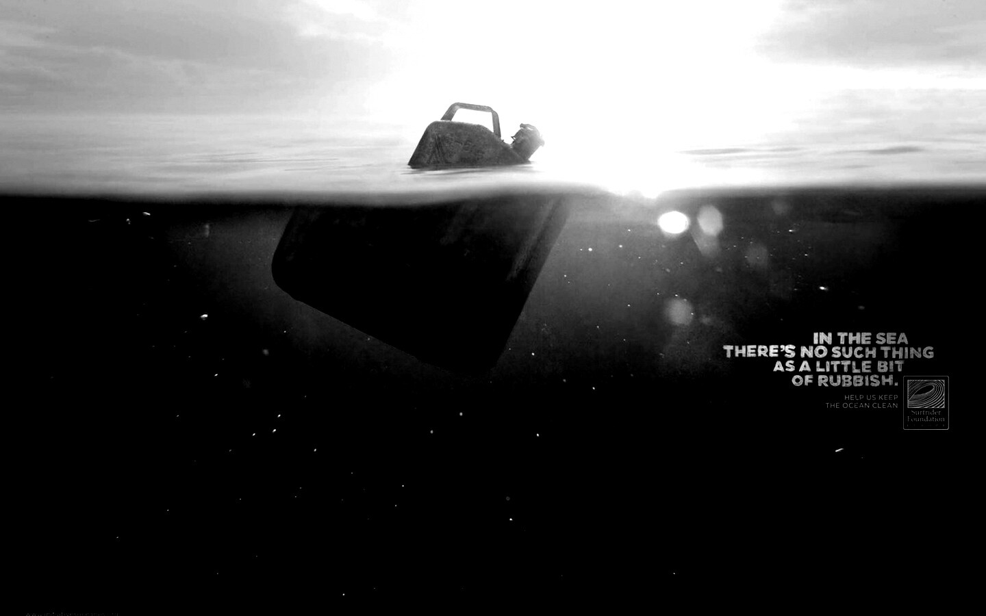 Не бывает "немного" мусора обои