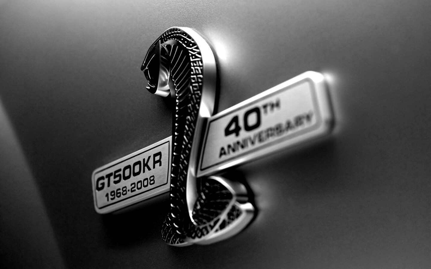 Шильдик Ford Mustang Shelby обои