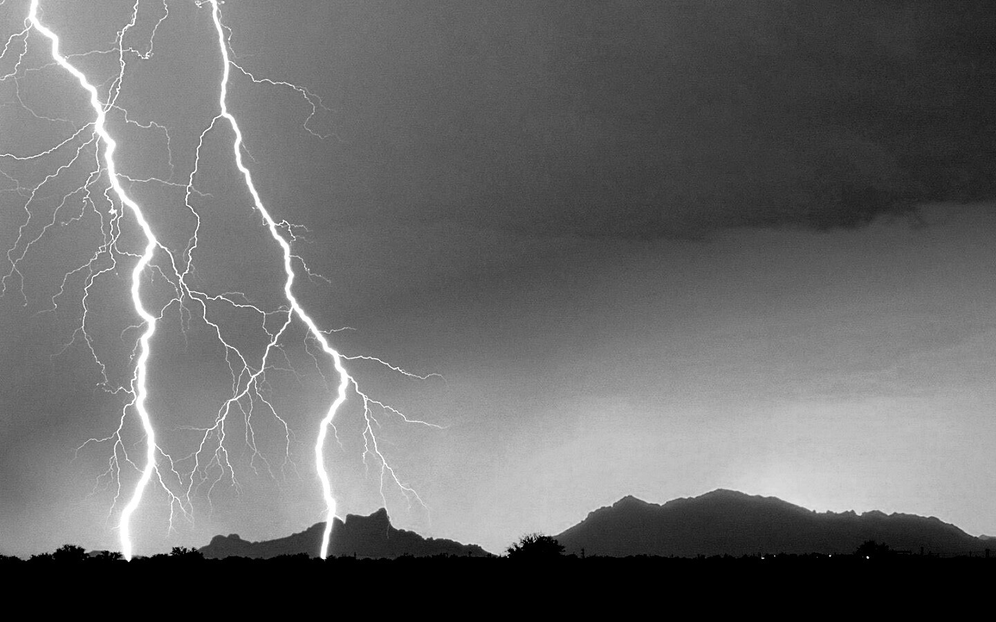 Двойная молния обои