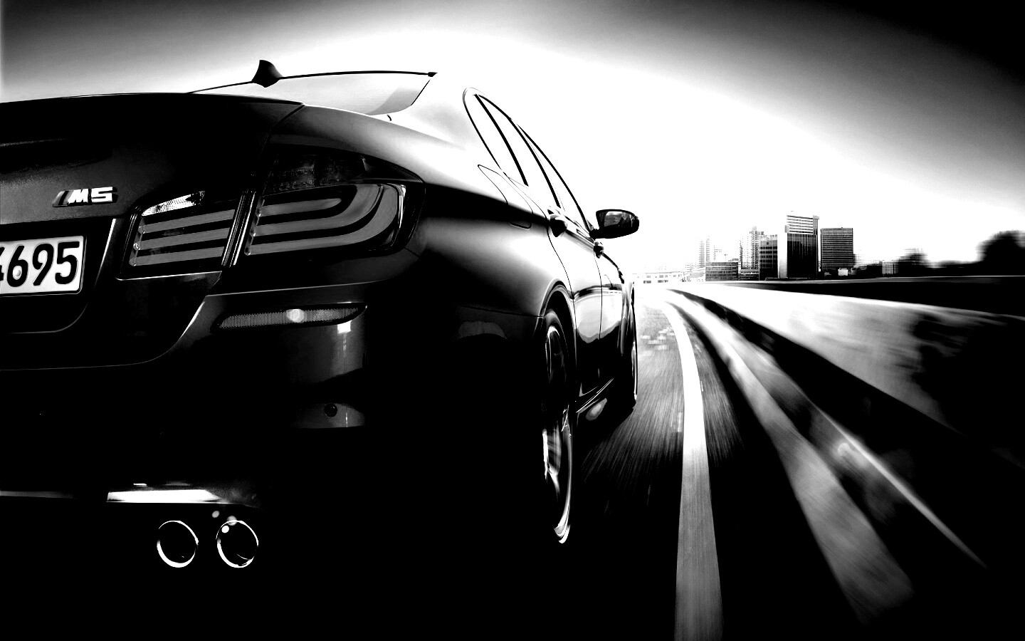 BMW F10 на повроте обои