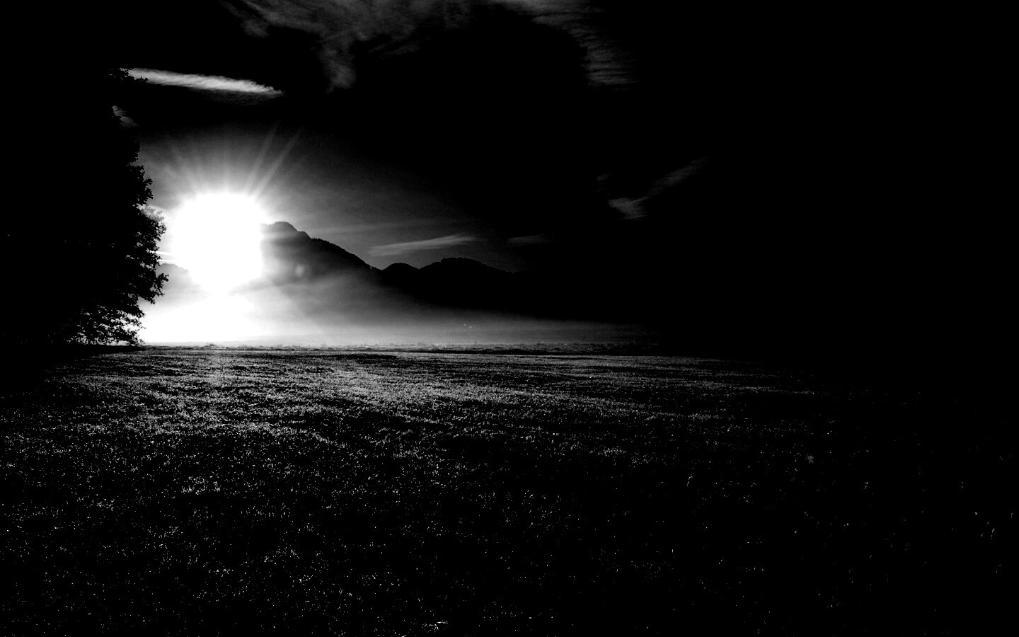 Восход над горами обои