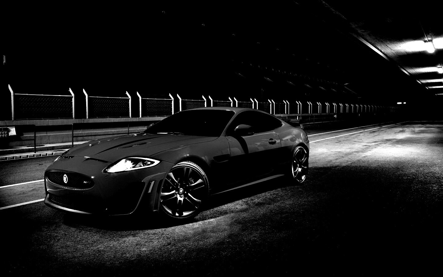 Синий спорткар на гоночном треке обои