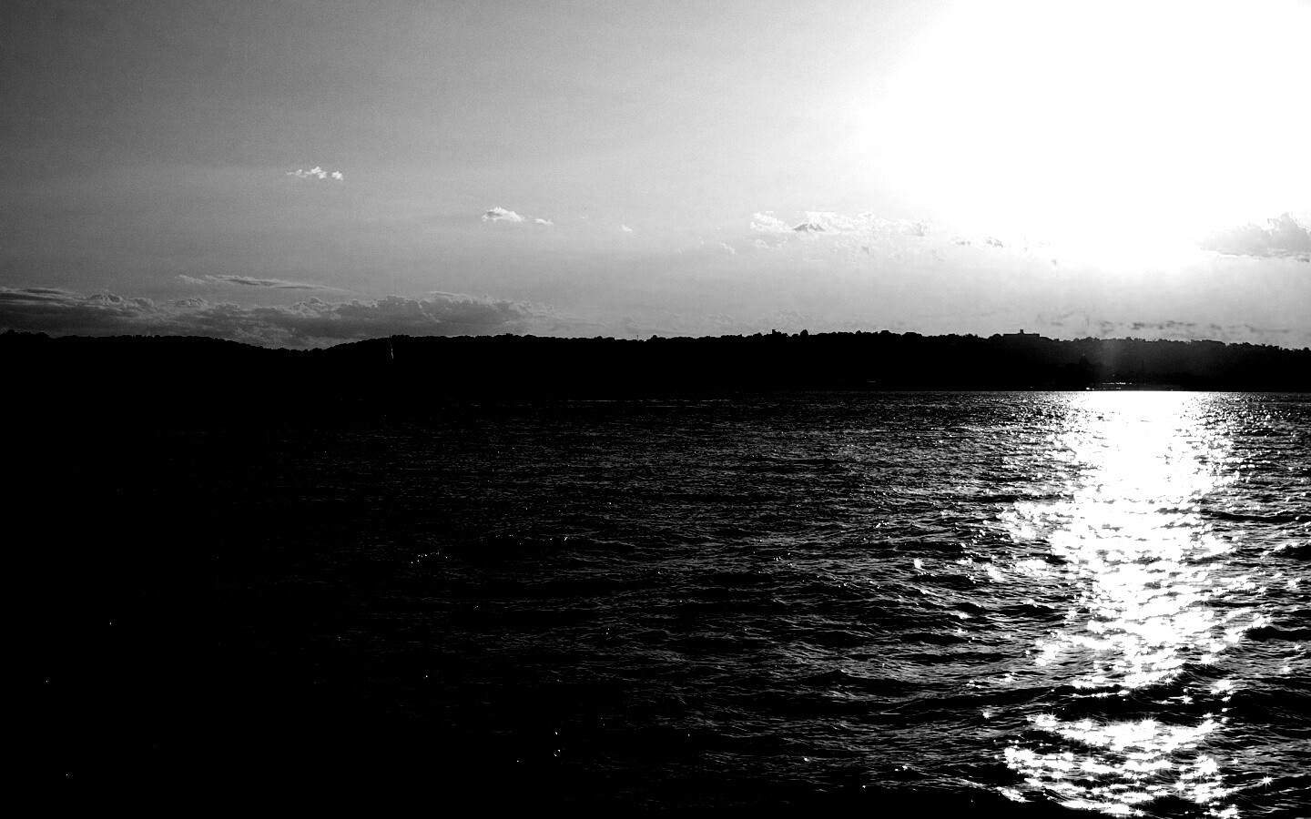 Красивое закатное озеро обои