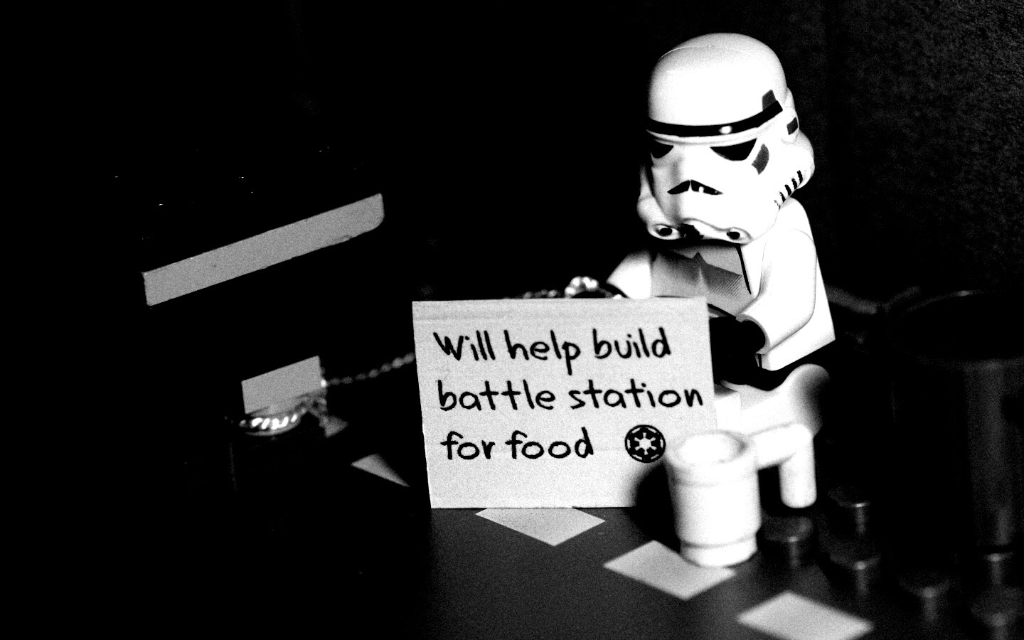 Помогу построить Звезду Смерти за еду обои