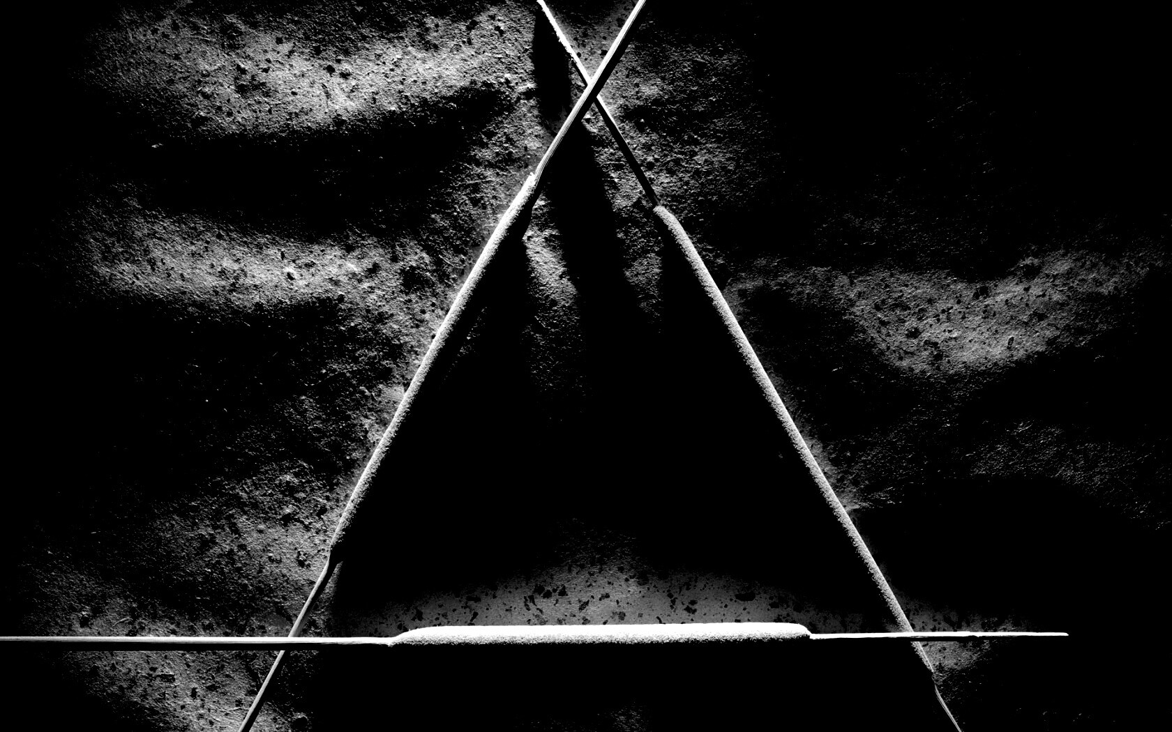 Треугольник из палочек обои