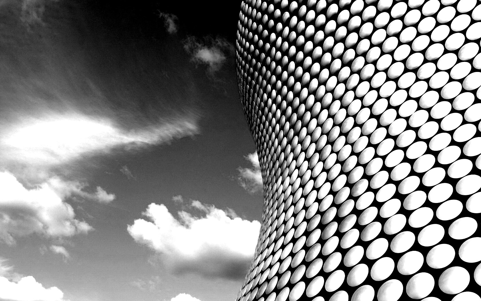 Стена из белых кругов обои