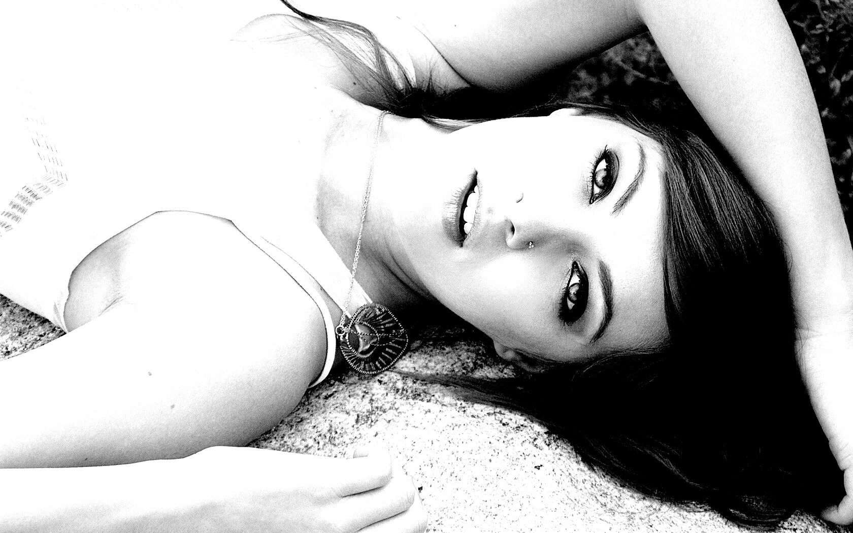 Глаза цвета моря обои