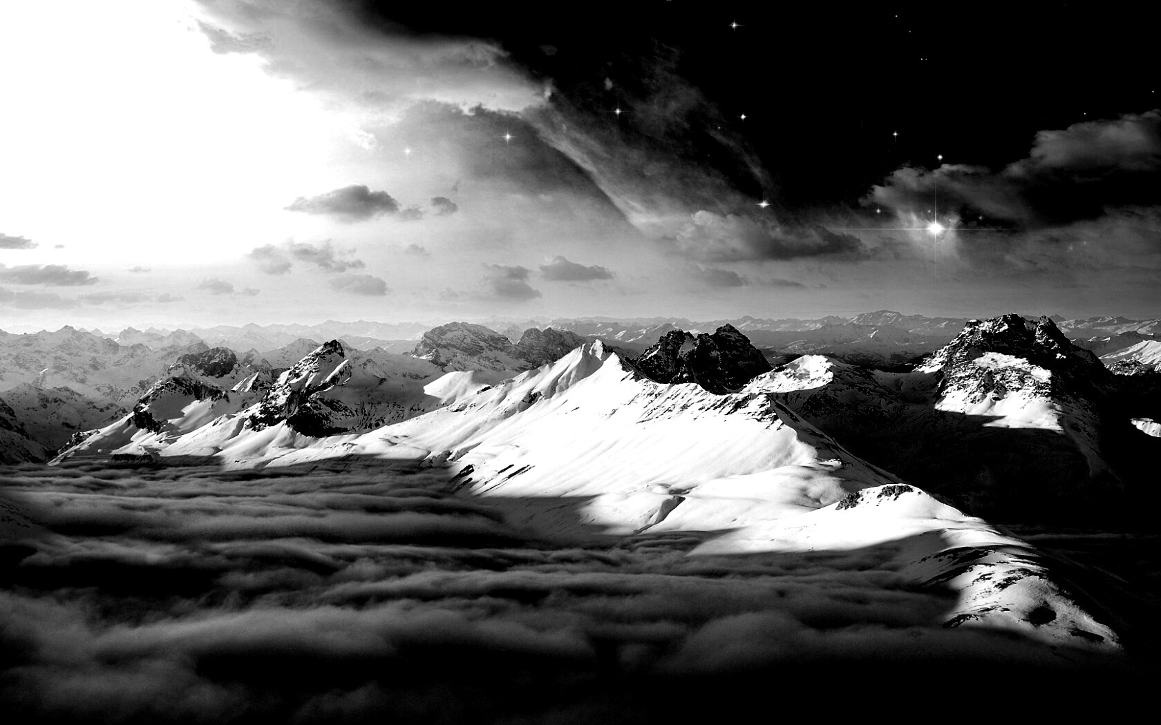 Горный хребет над облаками обои