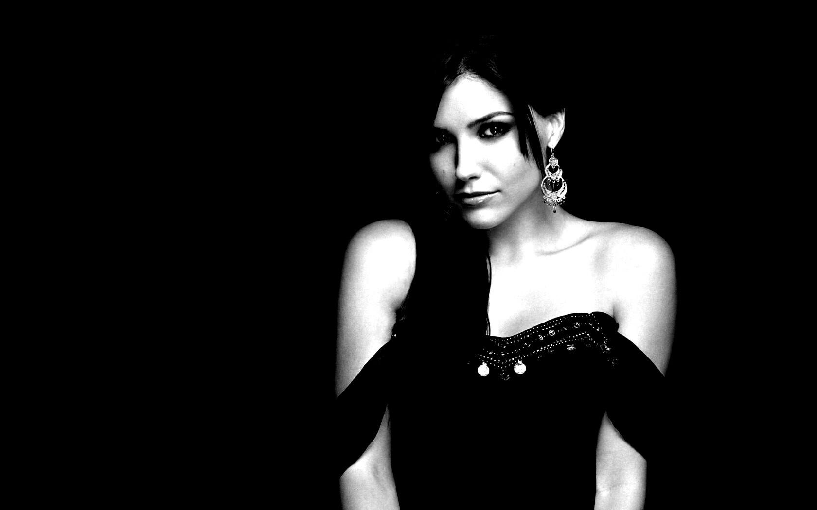 София Буш в черном платье обои