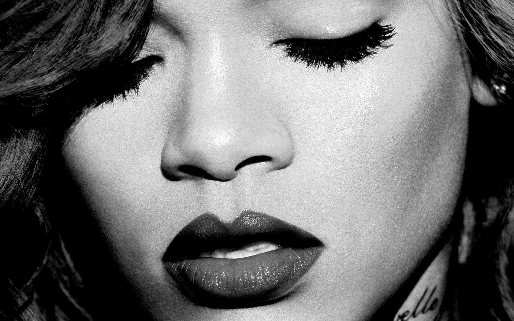 Рианна обои