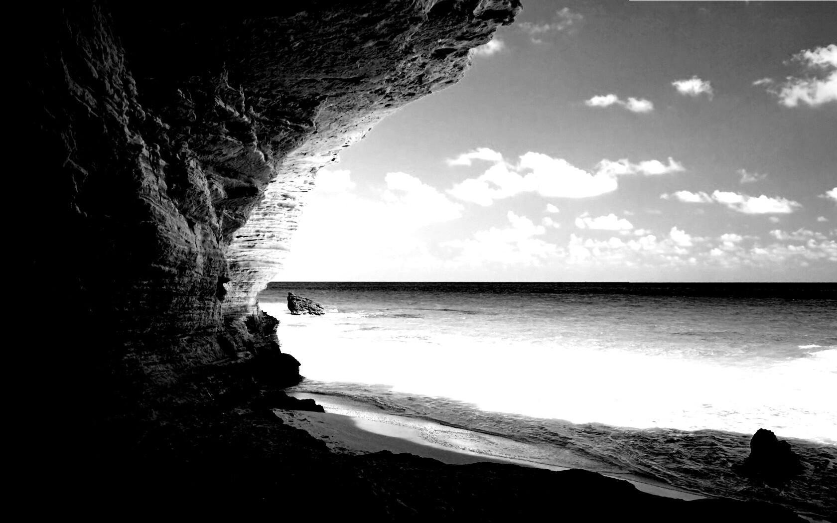 Скальный морской берег обои