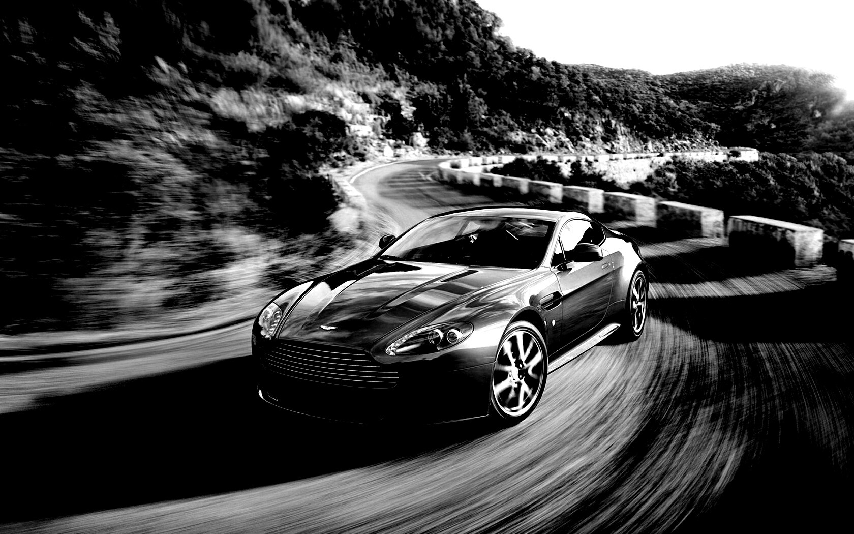 Синий Aston Martin обои