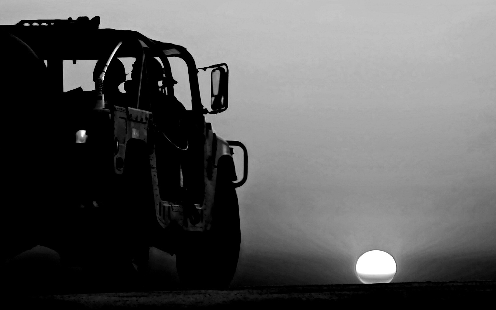 Военный Hammer обои