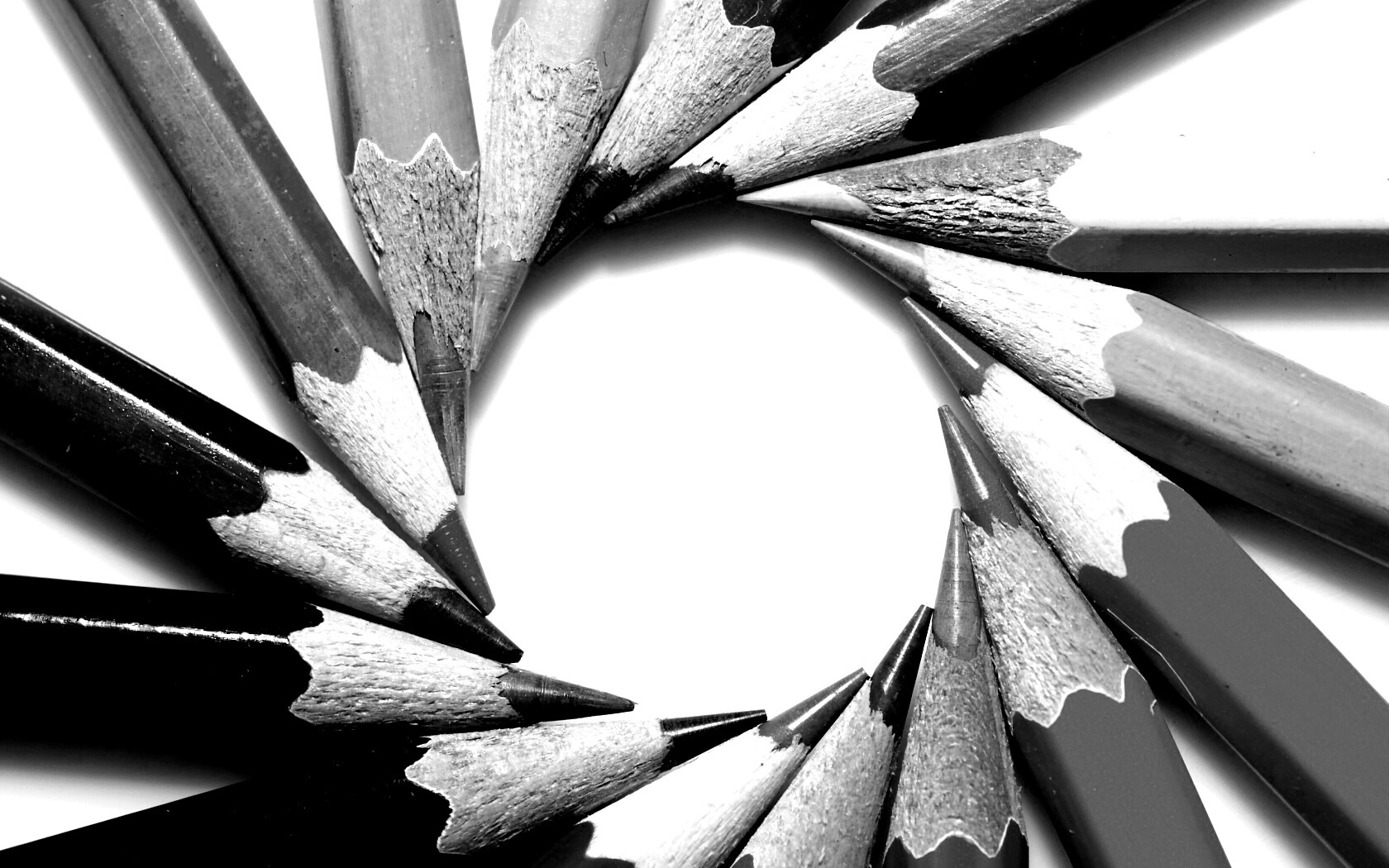 Радуга в карандашах обои