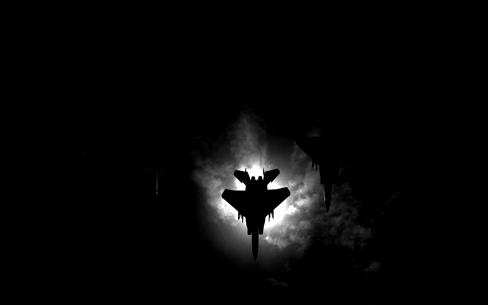 Ряд истрибителей на фоне солнца обои