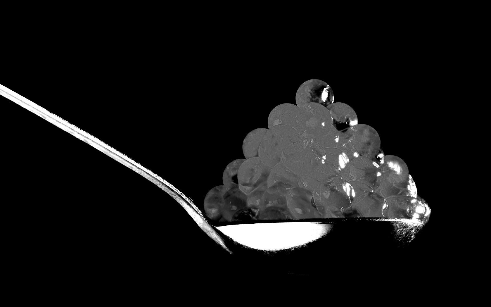 Ложка красной икры обои