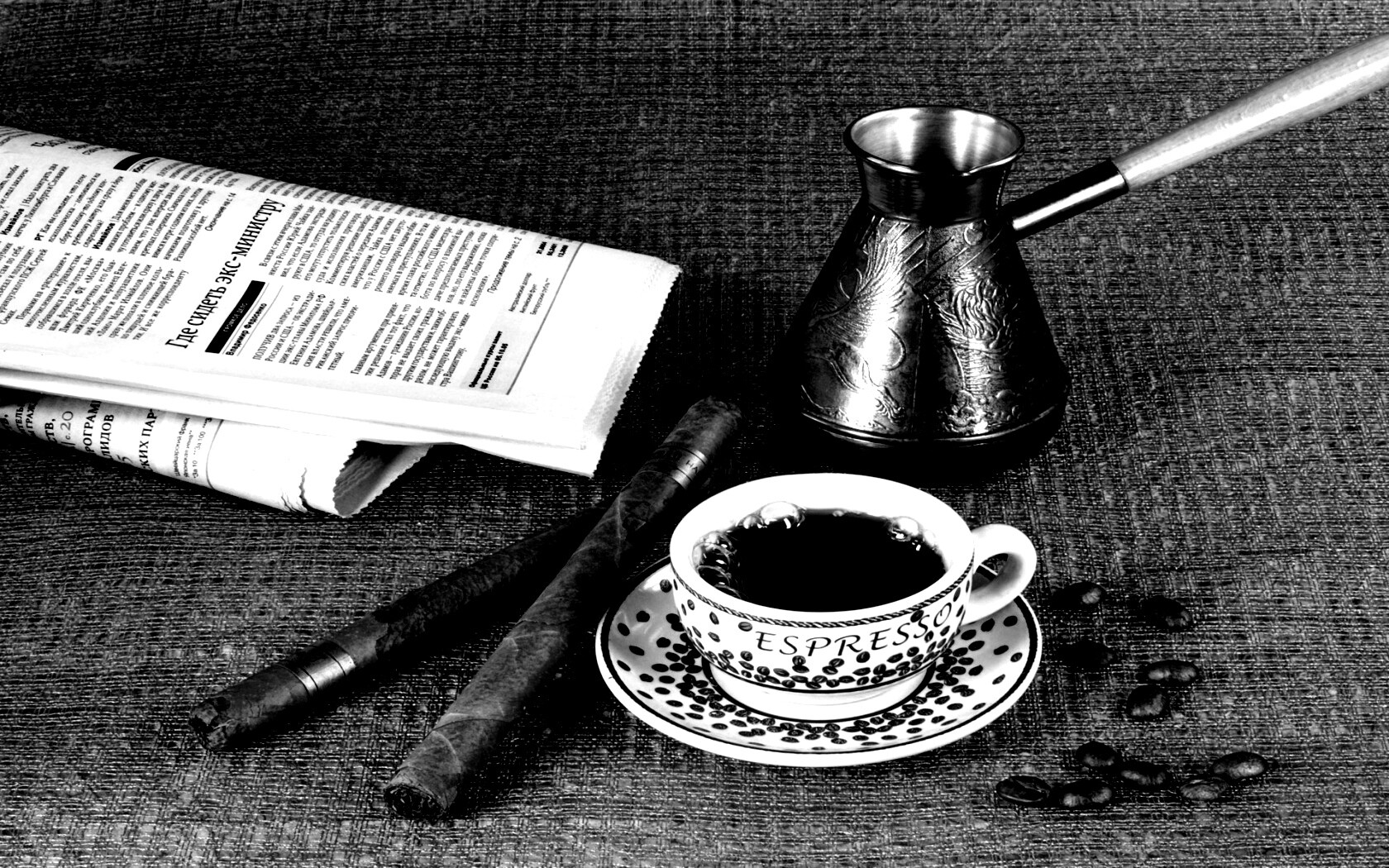 Утренний кофе, газета и сигары обои