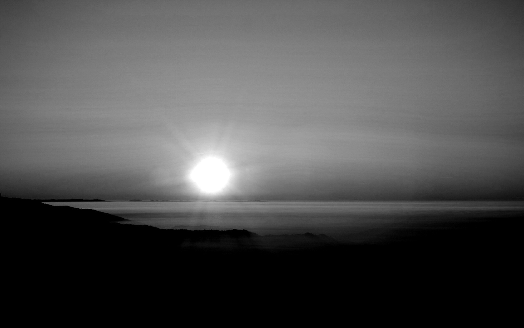 Восход солнца над лесом обои