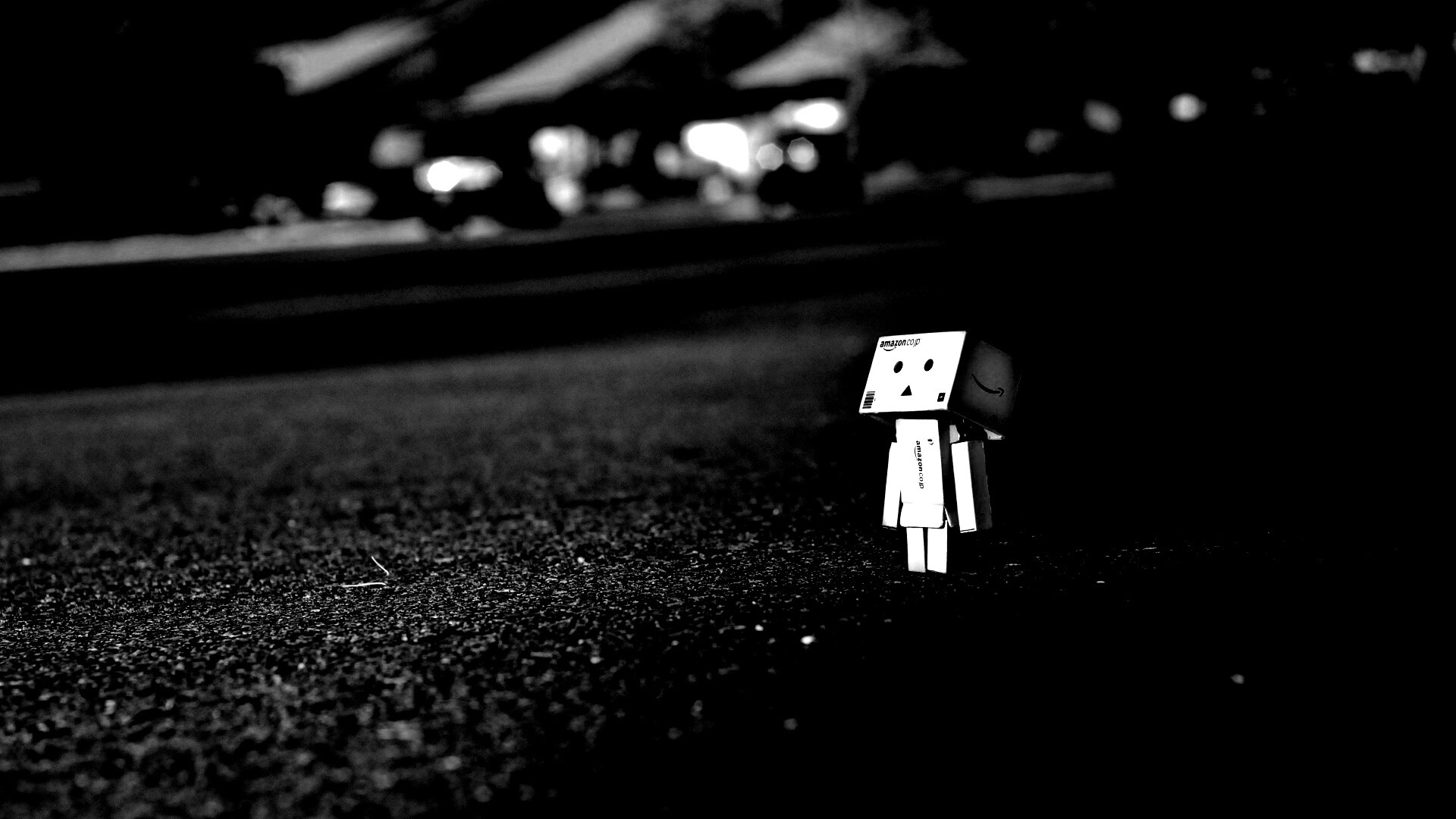 Данбо смотрит вверх обои