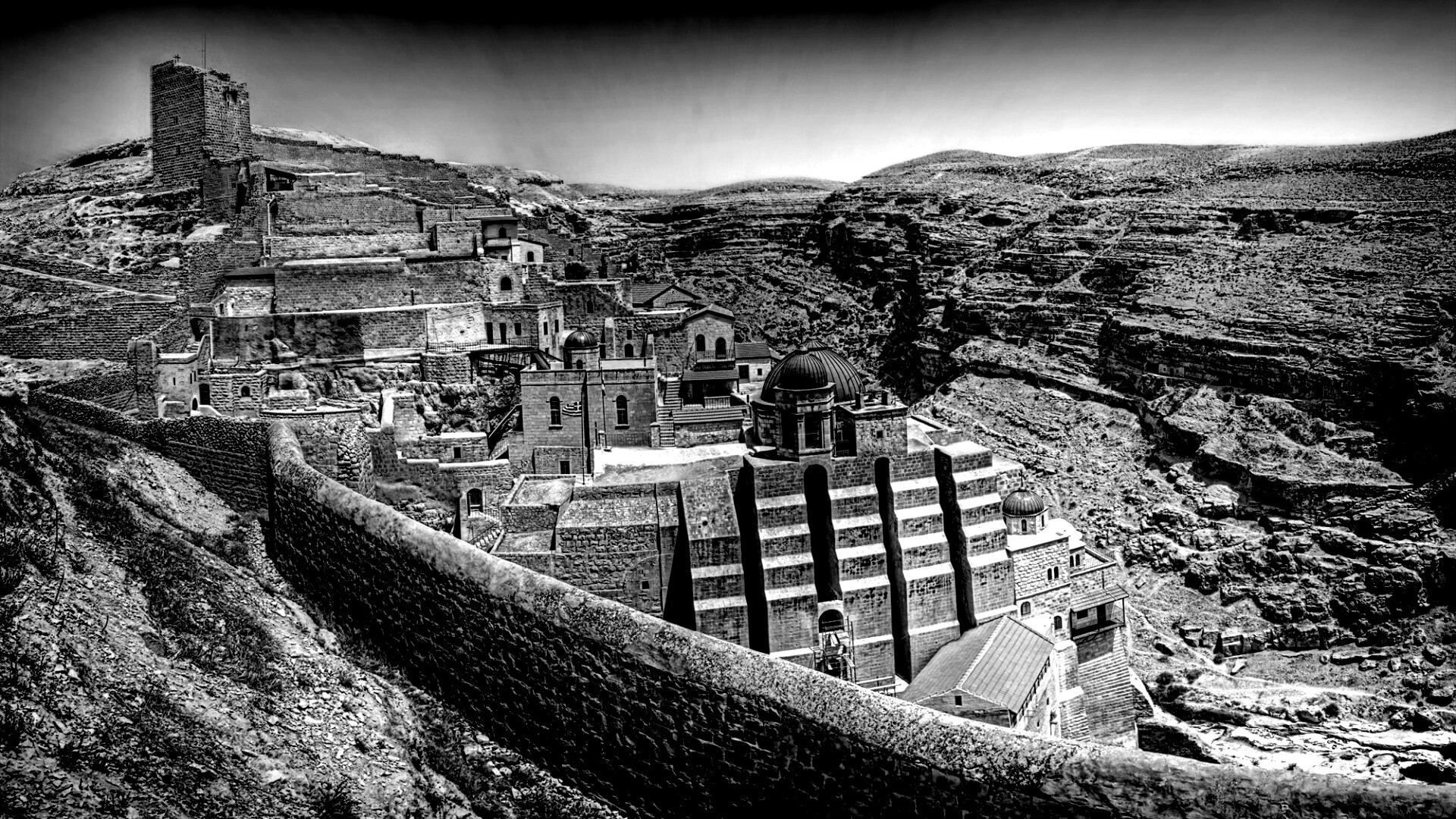 Город среди скал обои