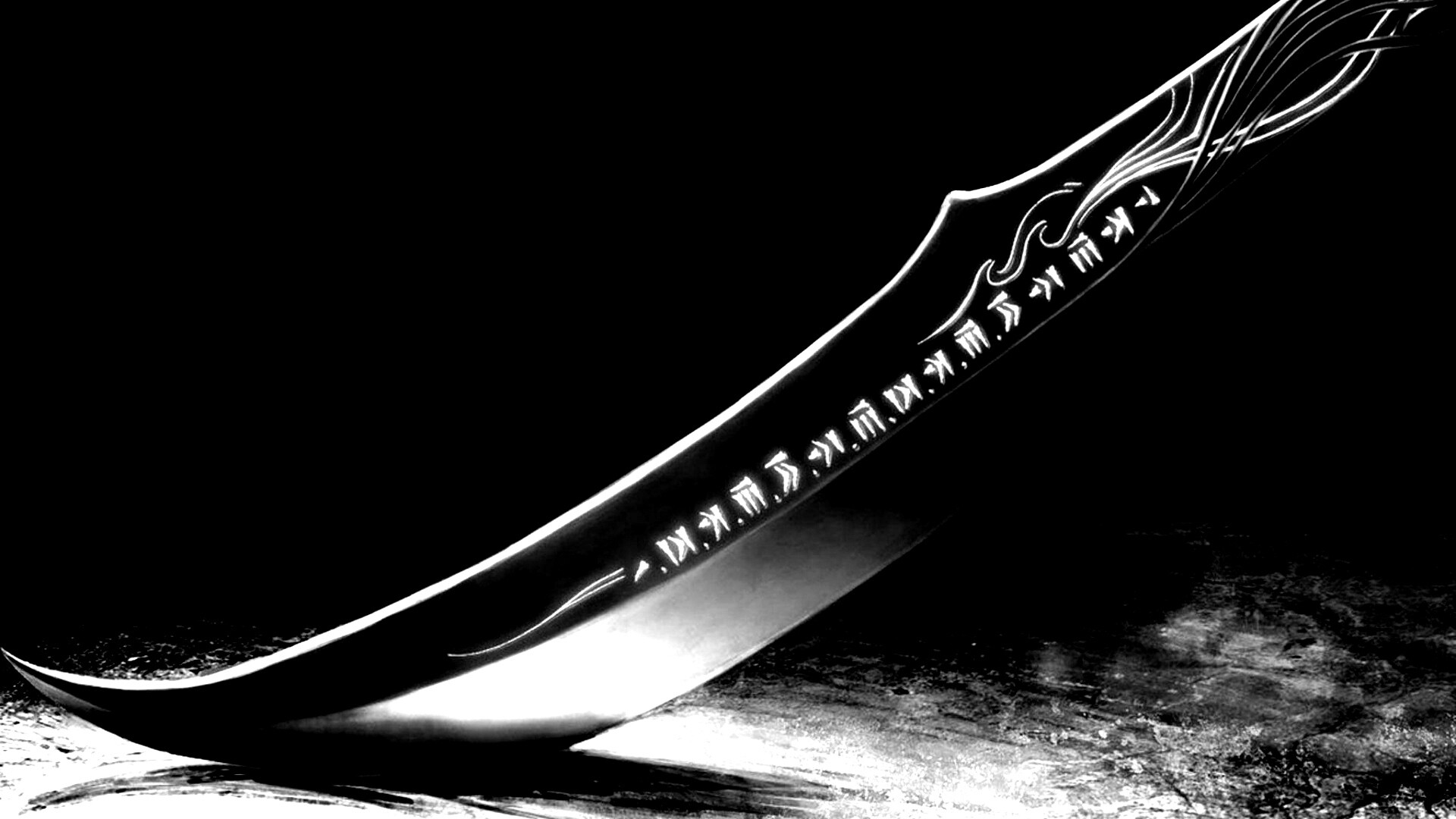 Клинок с магическими рунами обои