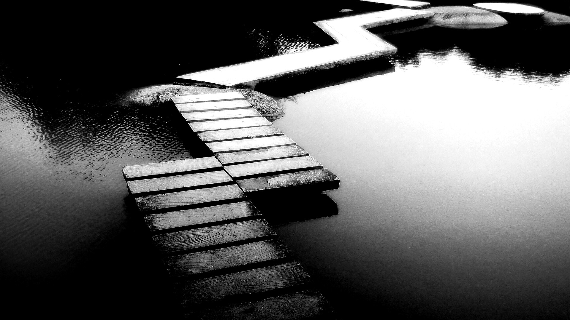 Дорожка над водой обои