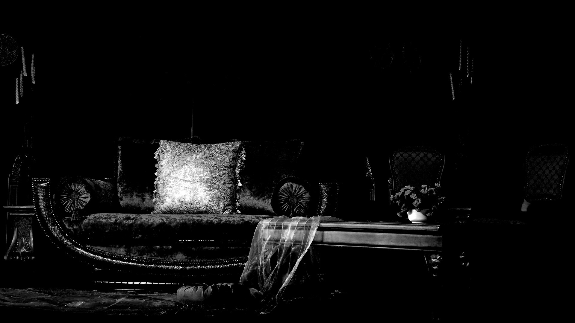 Комната в старом стиле обои