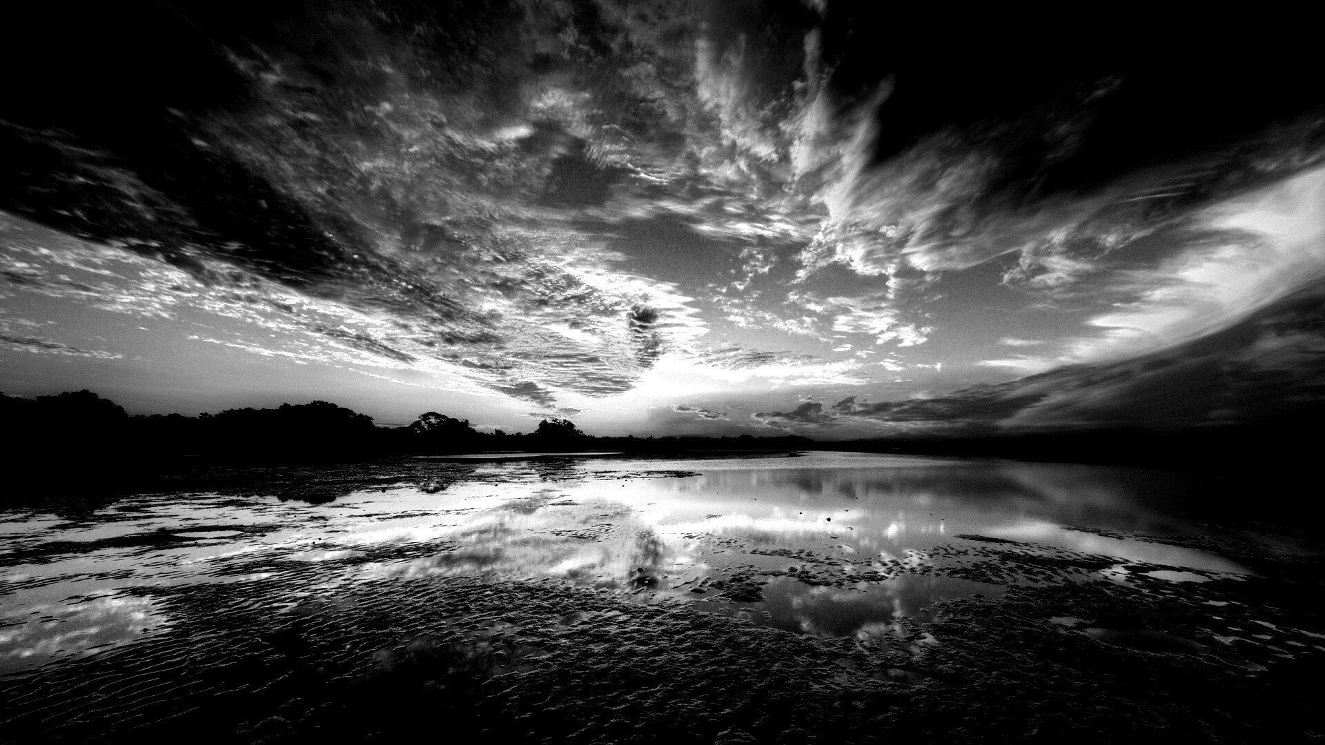 Дивный закат на озере обои